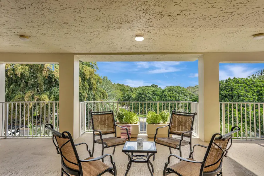 4000 Cypress Grove Way #402, Pompano Beach, FL 33069 - Image #3