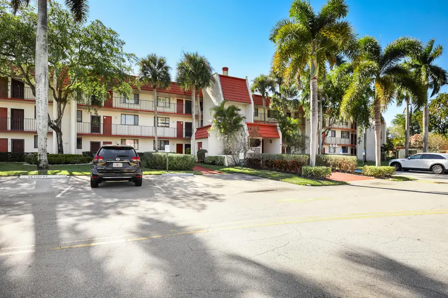 4411 Trevi Court #303, Lake Worth, FL 33467 - Image #2