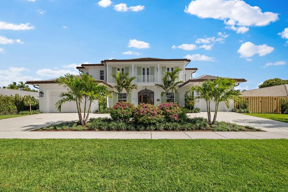 556 Greenway Drive, North Palm Beach, FL 33408 - Image #1