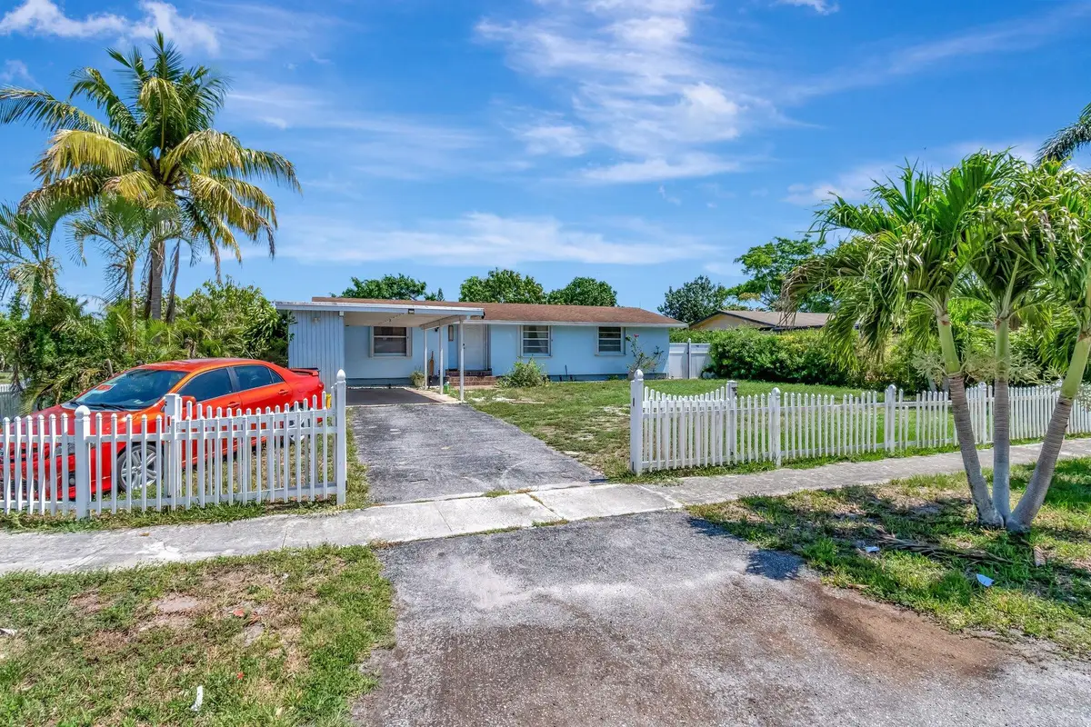 3935 Chickasha Road, Atlantis, FL 33462 - Image #1