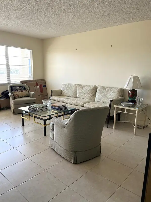 4047 Ainslie C, Boca Raton, FL 33434