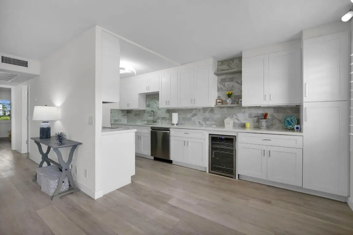 1084 Guildford E, Boca Raton, FL 33434 - #1