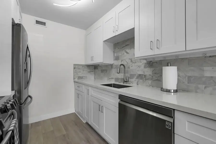 1084 Guildford E, Boca Raton, FL 33434 - #3