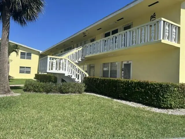 105 Sheffield E, West Palm Beach, FL 33417 - Image #2