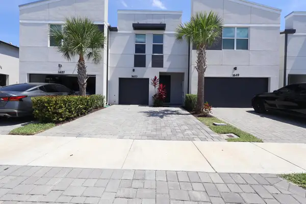 1653 Lindley Street, Mangonia Park, FL 33407