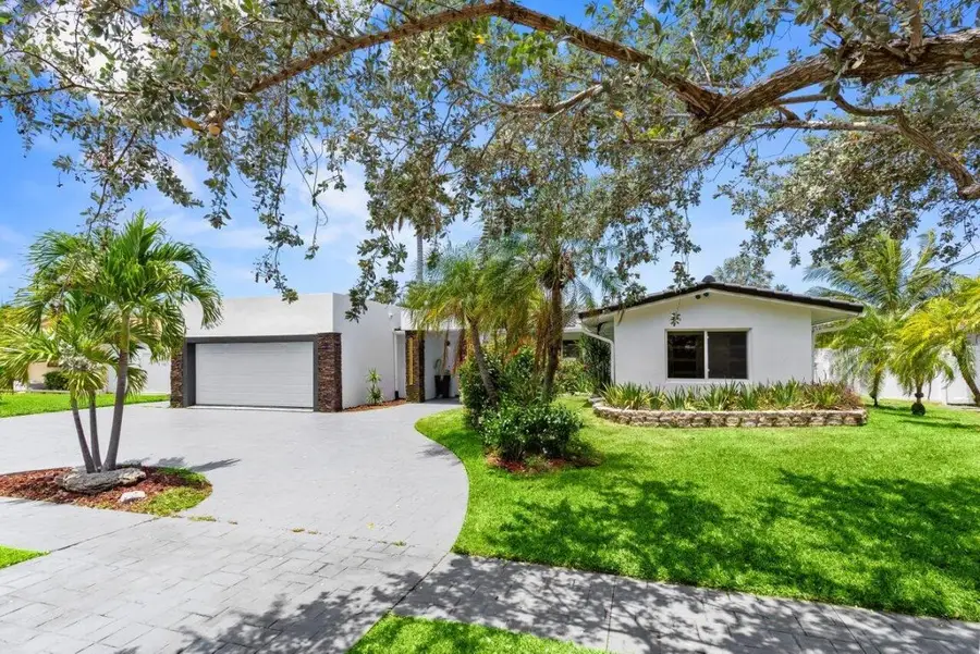 2611 NE 49 Street, Lighthouse Point, FL 33064 - Image #2