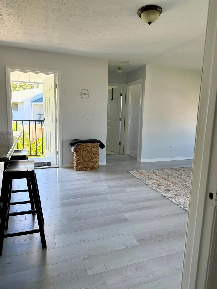 6537 SE Federal Highway #202, Stuart, FL 34997 - Image #3