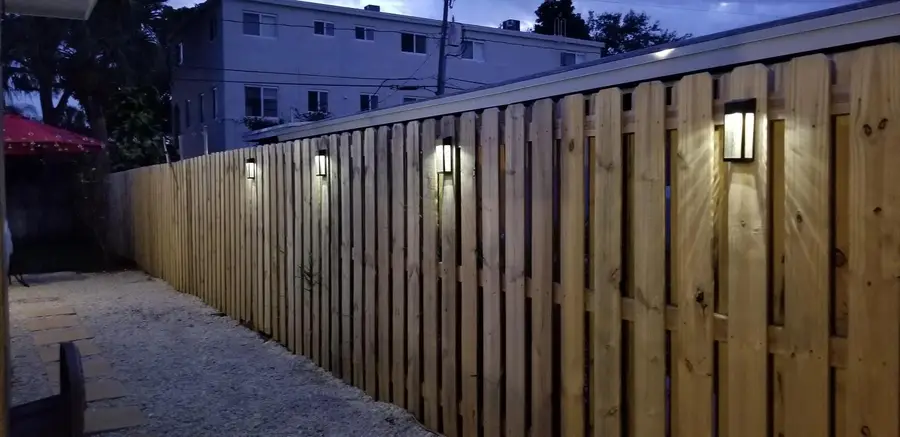 1000 NE 17th Court, Fort Lauderdale, FL 33305 - Image #2