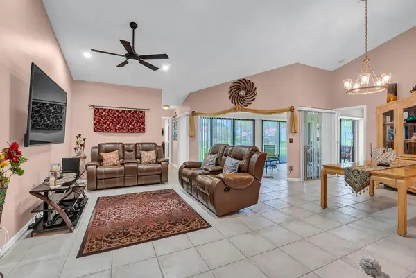 5830 Parkwalk Circle W, Boynton Beach, FL 33472