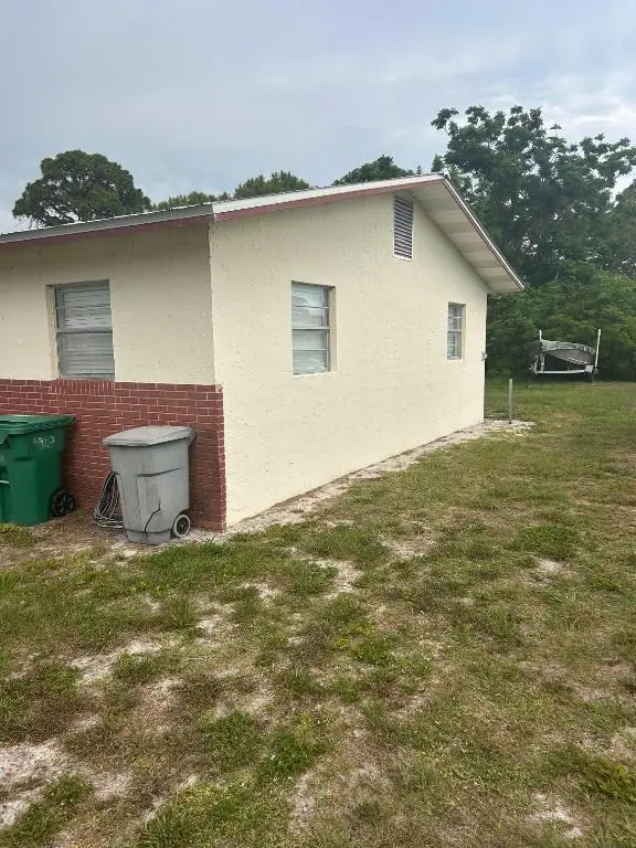 2536 Seneca Avenue, Fort Pierce, FL 34946 - #3