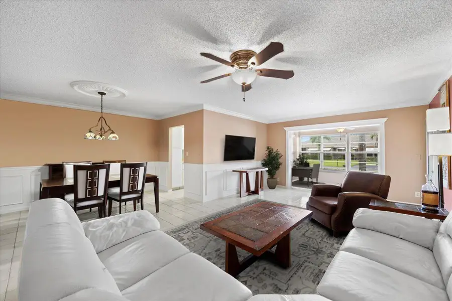 1422 High Point Way Nw #B, Delray Beach, FL 33445 - Image #2