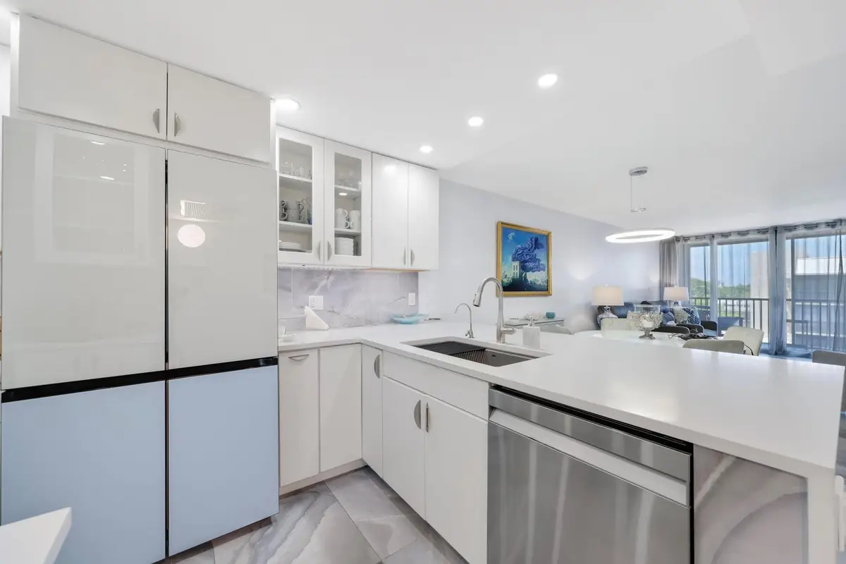 12 Royal Palm Way #Unit 605, Boca Raton, FL 33432 - Image #1