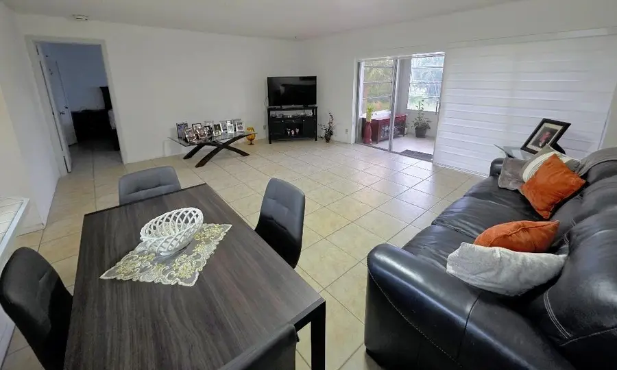 725 Lori Drive #206, Palm Springs, FL 33406 - Image #3