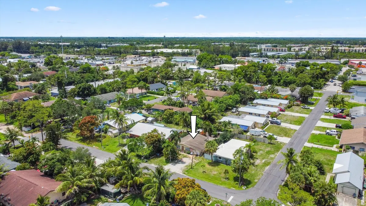 3044 SE Camino Avenue, Stuart, FL 34997 - Image #1