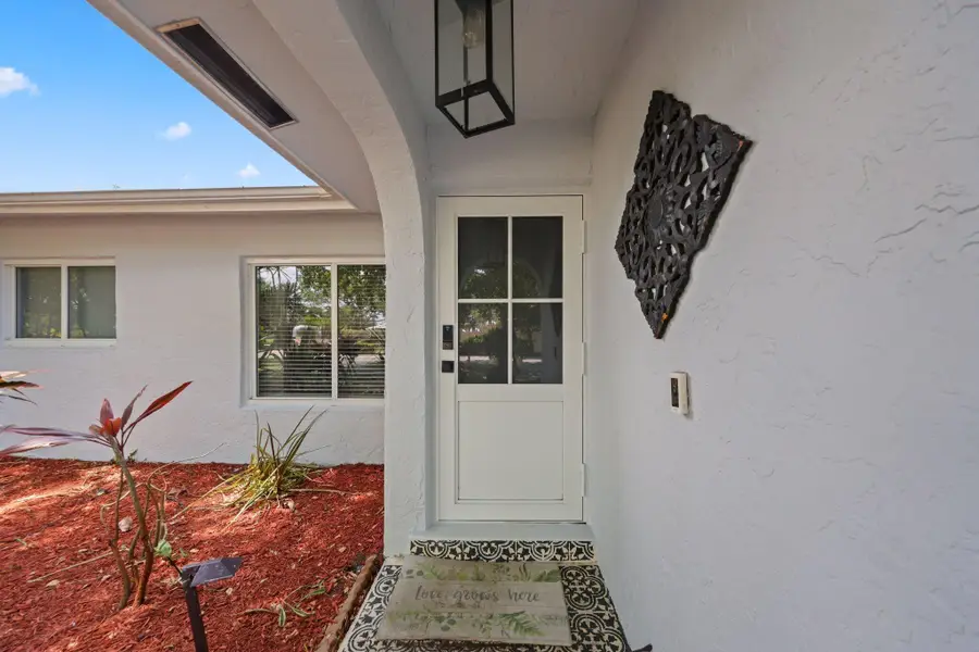 513 Curlew Road, Delray Beach, FL 33444 - Image #2