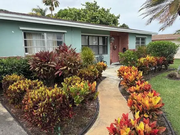 729 W Kalmia Drive, Lake Park, FL 33403