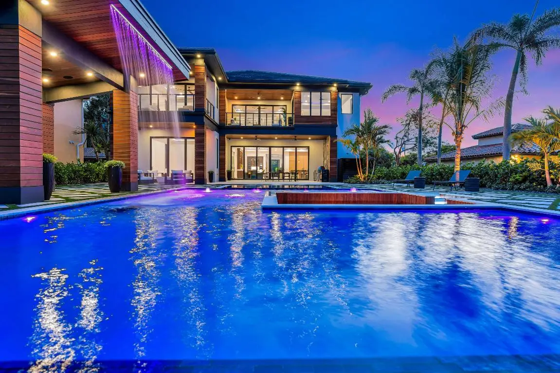 416 S Lake Drive, Lantana, FL 33462 - Image #1