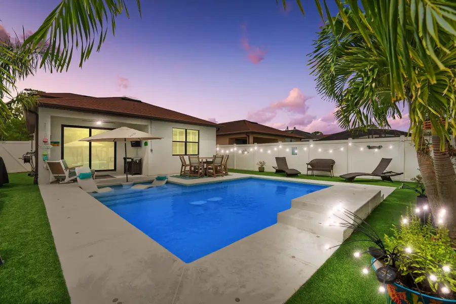 260 SE Via Visconti, Port Saint Lucie, FL 34952 - Image #2