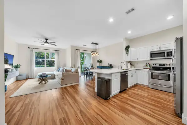 6086 Seminole Gardens Circle, Riviera Beach, FL 33418