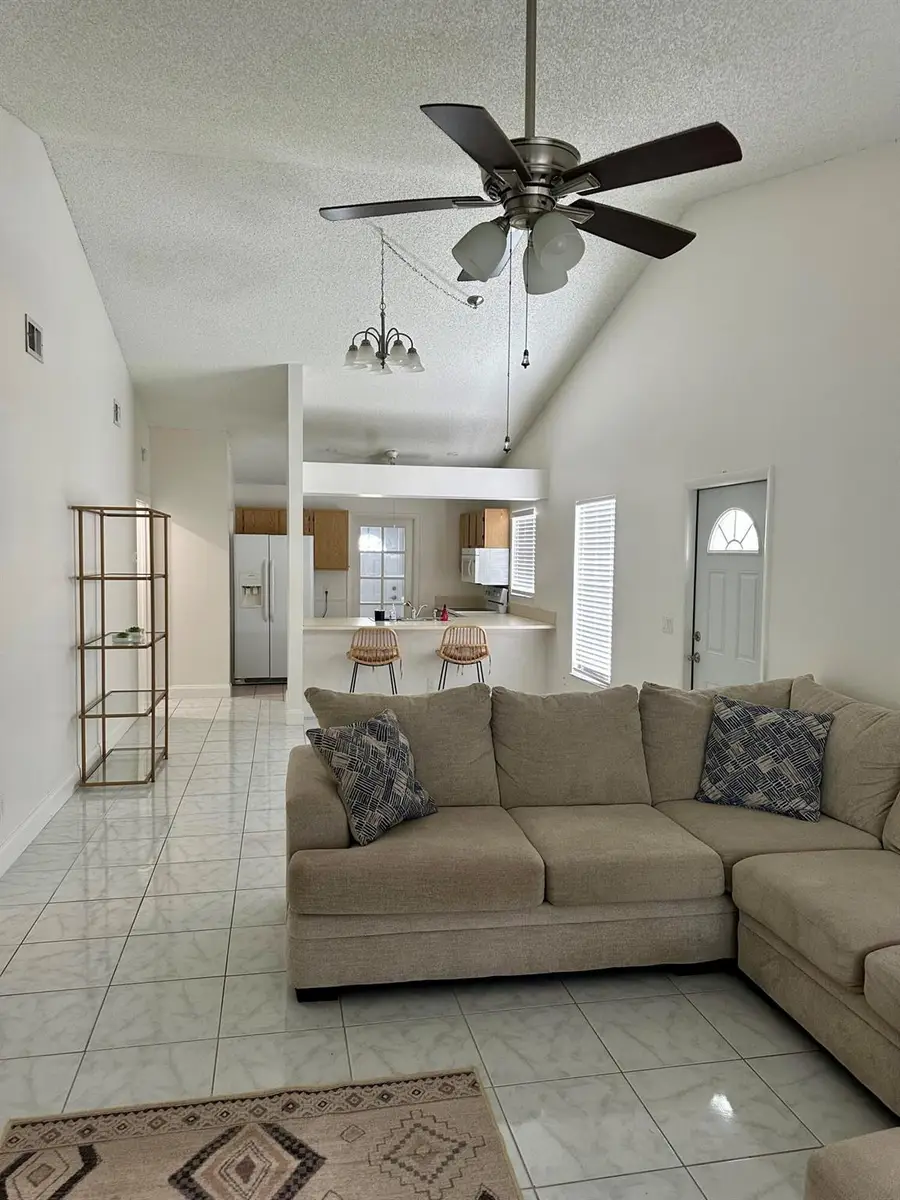 1634 Royal Forest Court, West Palm Beach, FL 33406 - Image #3