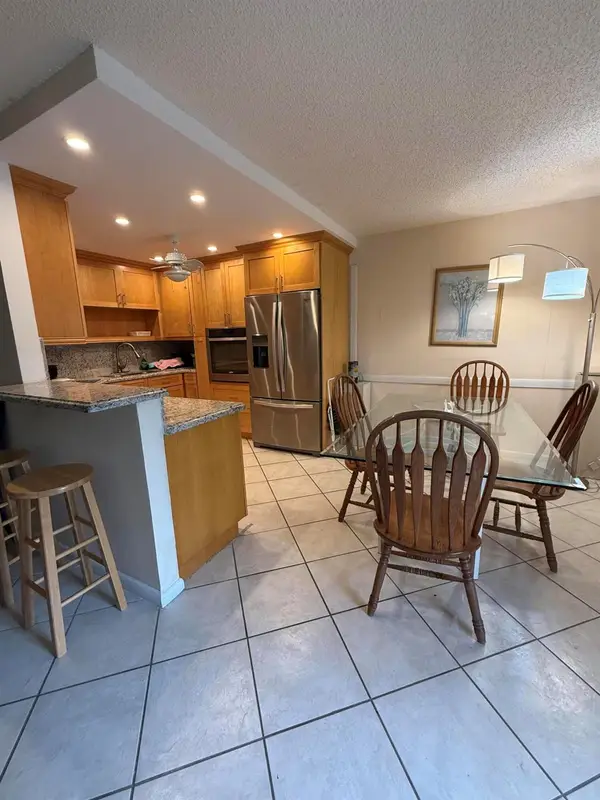 1046 Wolverton C, Boca Raton, FL 33434