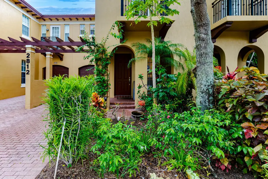 2812 Eagle Rock Circle #902, West Palm Beach, FL 33411 - Image #3