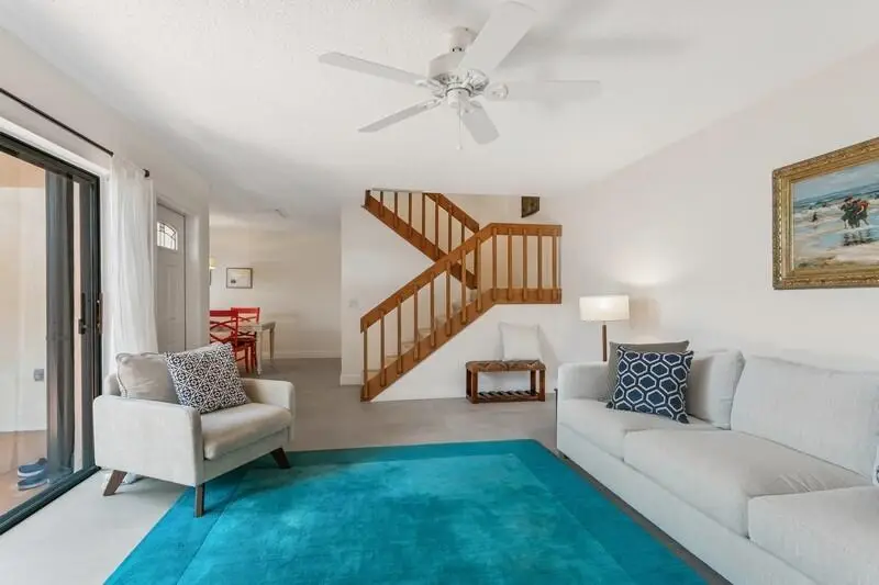 825 Center 32b Street, Jupiter, FL 33458 - Image #3