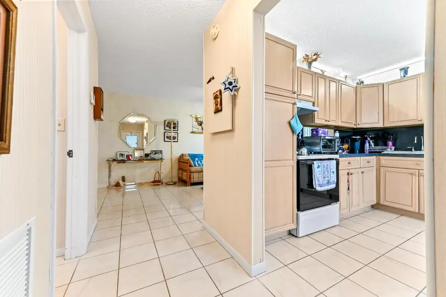 109 Lake Rebecca Drive #109, West Palm Beach, FL 33411 - Image #3