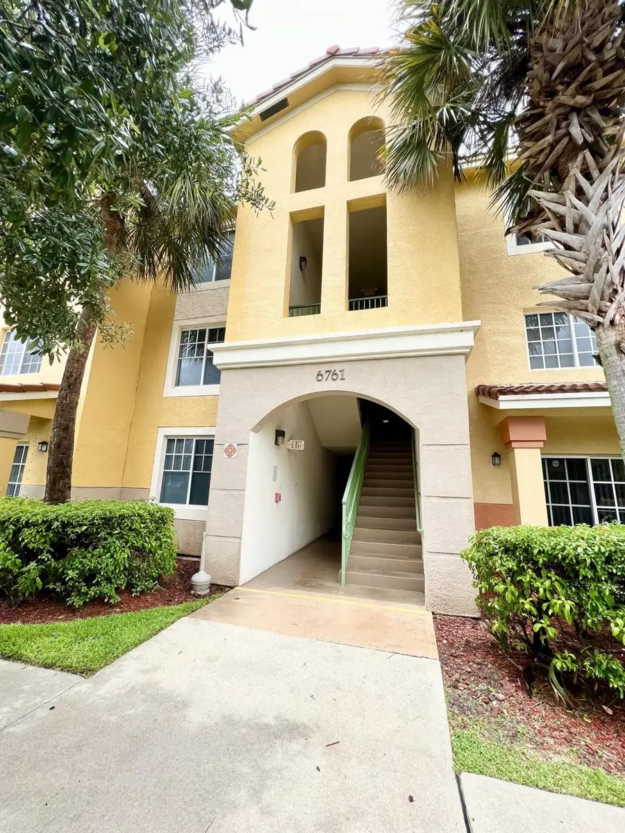 6761 Heritage Grande #3303, Boynton Beach, FL 33437 - Image #2