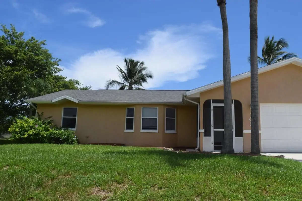 702 SW Arkansas Terrace, Port Saint Lucie, FL 34953 - Image #1