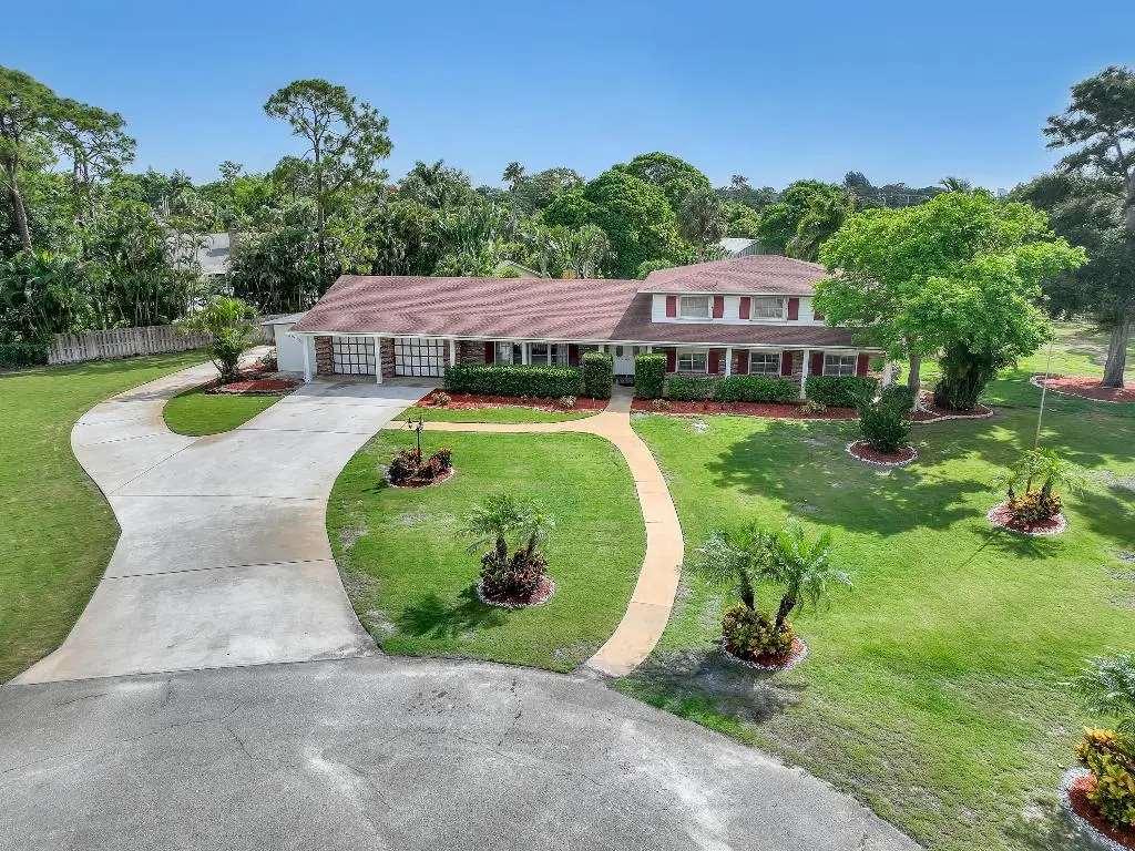 852 Palo Verde Court, Haverhill, FL 33415 - Image #1