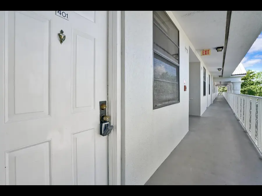 3636 Whitehall Drive #401, West Palm Beach, FL 33401 - Image #2