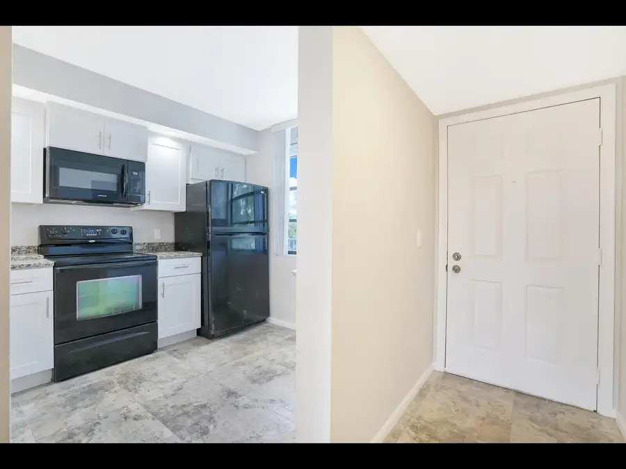 3636 Whitehall Drive #401, West Palm Beach, FL 33401 - Image #3