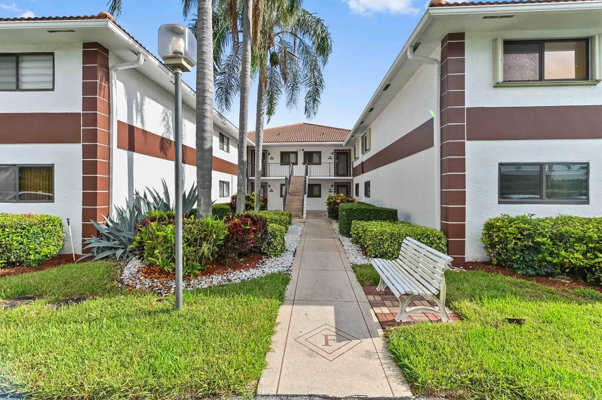 15451 Pembridge Drive #207, Delray Beach, FL 33484 - Image #1