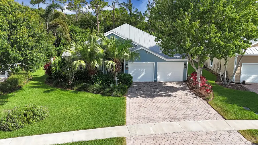 616 NE Canoe Park Circle, Port Saint Lucie, FL 34983 - #3