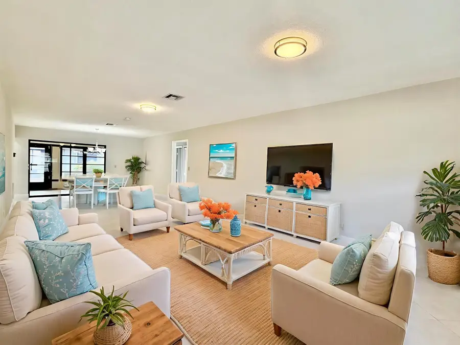 9890 Pecan Tree Drive #B, Boynton Beach, FL 33436 - Image #3