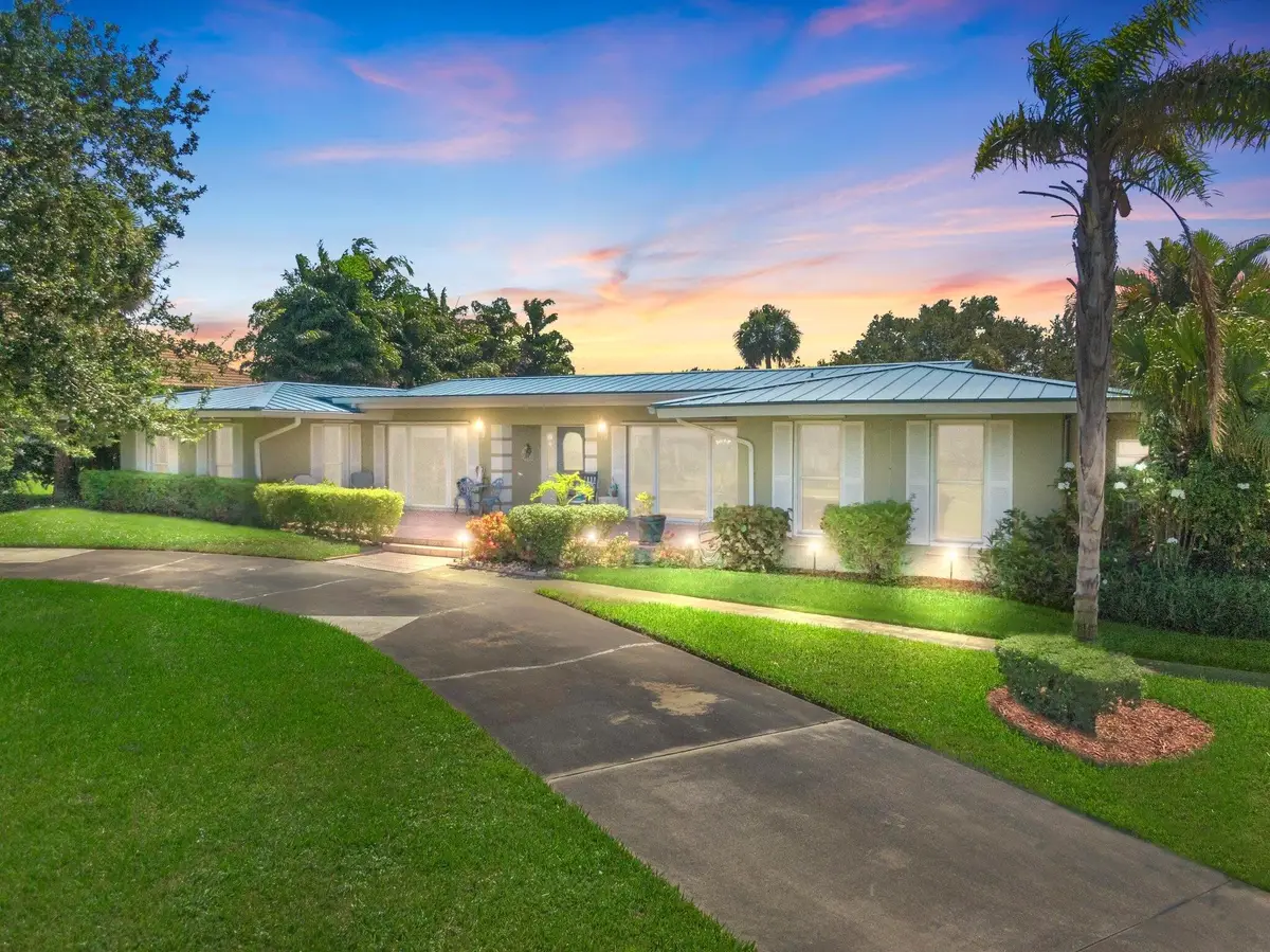 2715 S Indian River Drive, Fort Pierce, FL 34950 - Image #1