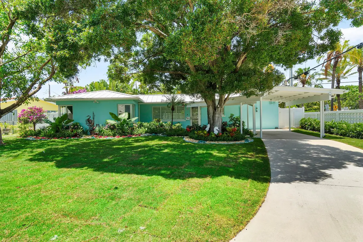 301 Linda Lane, West Palm Beach, FL 33405 - Image #1