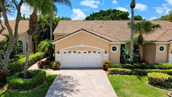 4553 Carlton Golf Drive, Lake Worth, FL 33449
