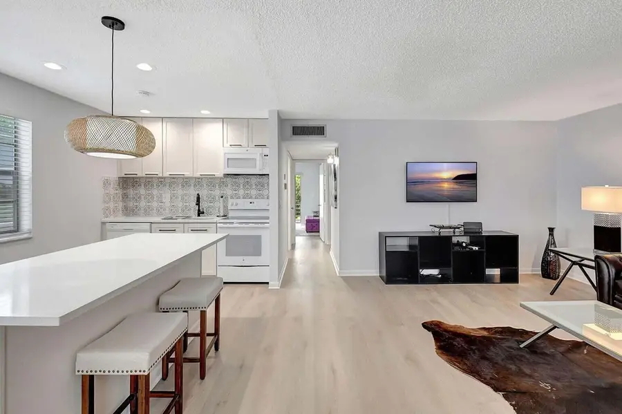 74 Normandy B, Delray Beach, FL 33484 - Image #2