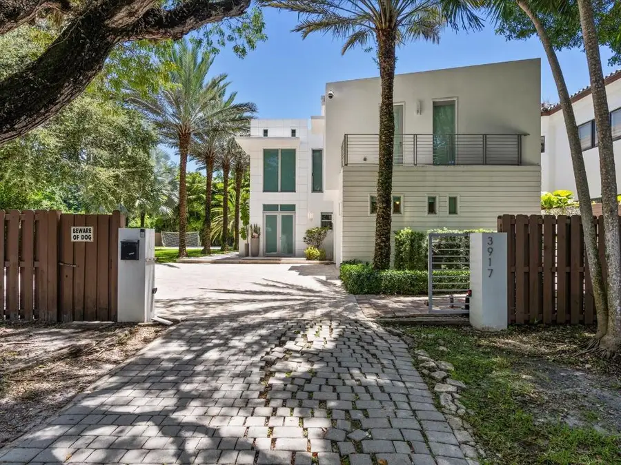 3917 S Le Jeune Road, Miami, FL 33146 - Image #2