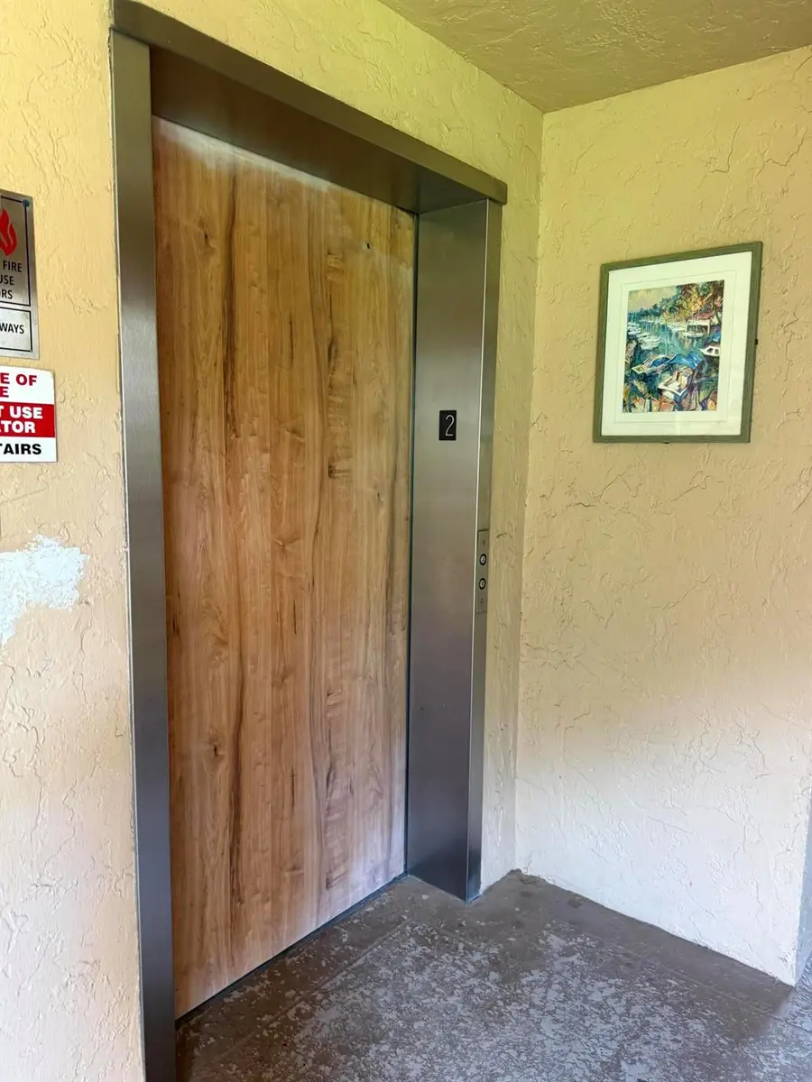 4760 Lucerne Lakes Boulevard #206, Lake Worth, FL 33467 - Image #2