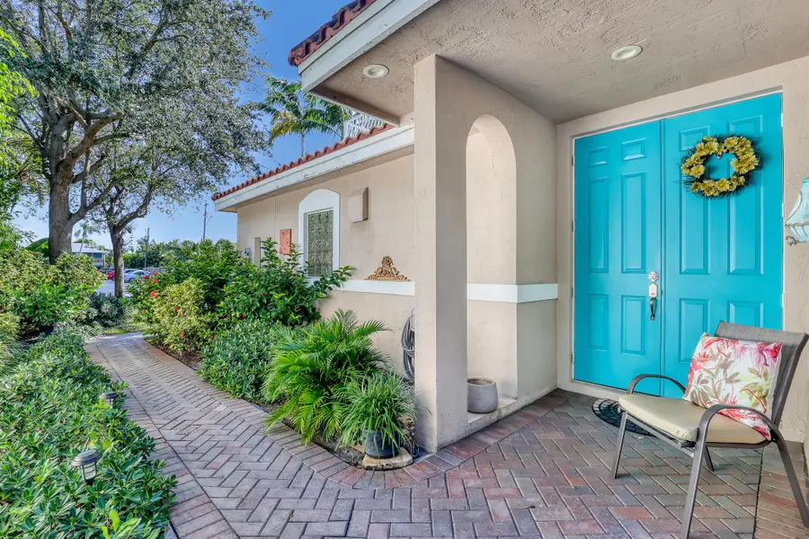 2560 NE 11th Street, Pompano Beach, FL 33062 - Image #2