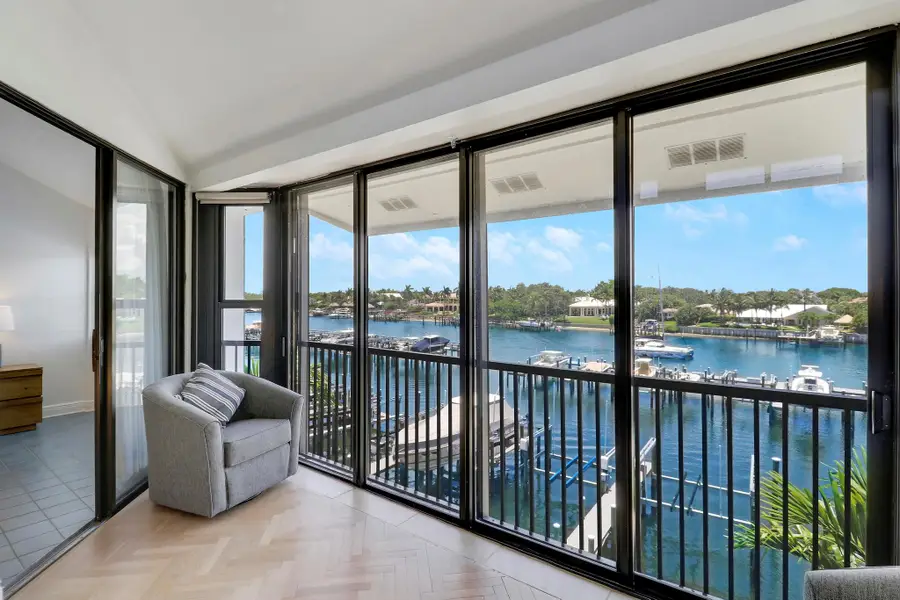 543 Bay Colony Drive N #Slip 8, Juno Beach, FL 33408 - Image #2