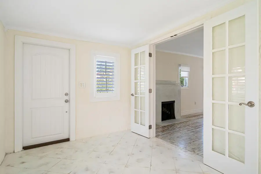 813 Avon Road, West Palm Beach, FL 33401 - Image #3