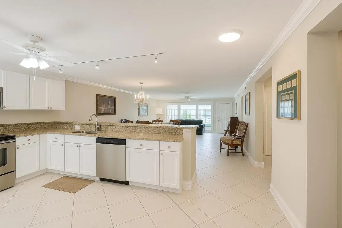 18900 Stewart Circle #7, Boca Raton, FL 33496 - Image #1