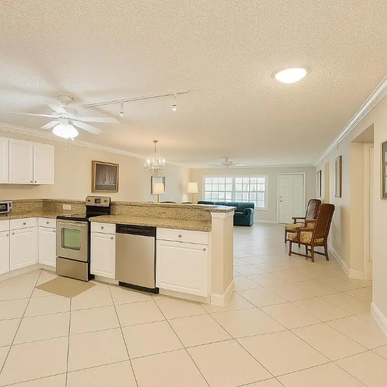 18900 Stewart Circle #7, Boca Raton, FL 33496 - Image #3
