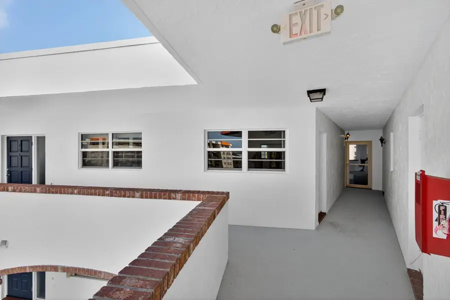 28 Yacht Club Drive #409, North Palm Beach, FL 33408 - Image #3