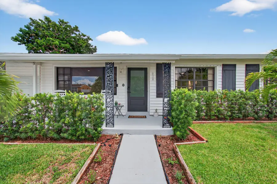 826 Cochran Drive, Lake Worth Beach, FL 33461 - Image #2
