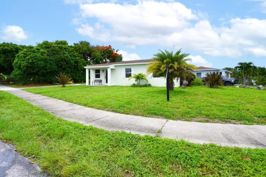 1314 S B Street, Lake Worth Beach, FL 33460 - Image #2